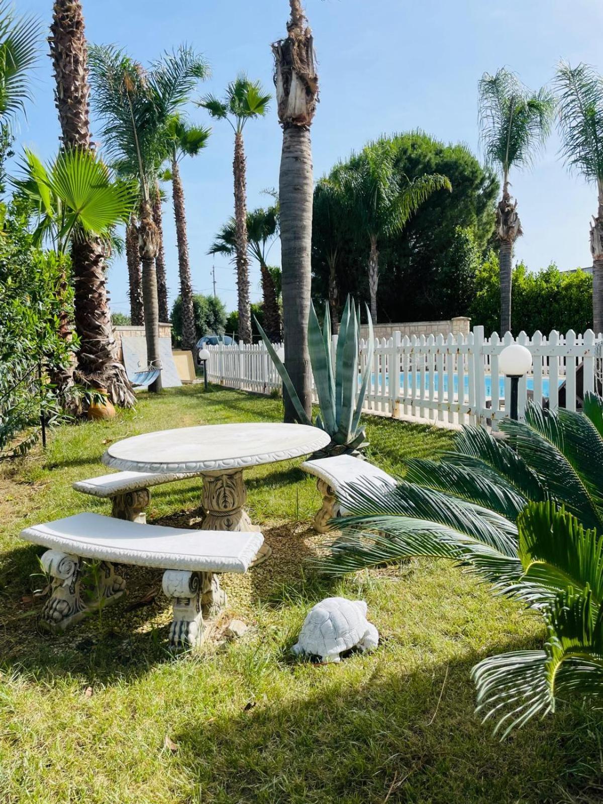 Pupillo Casa Vacanza Villa ฟรานกาวิลลา ฟอนตานา ภายนอก รูปภาพ